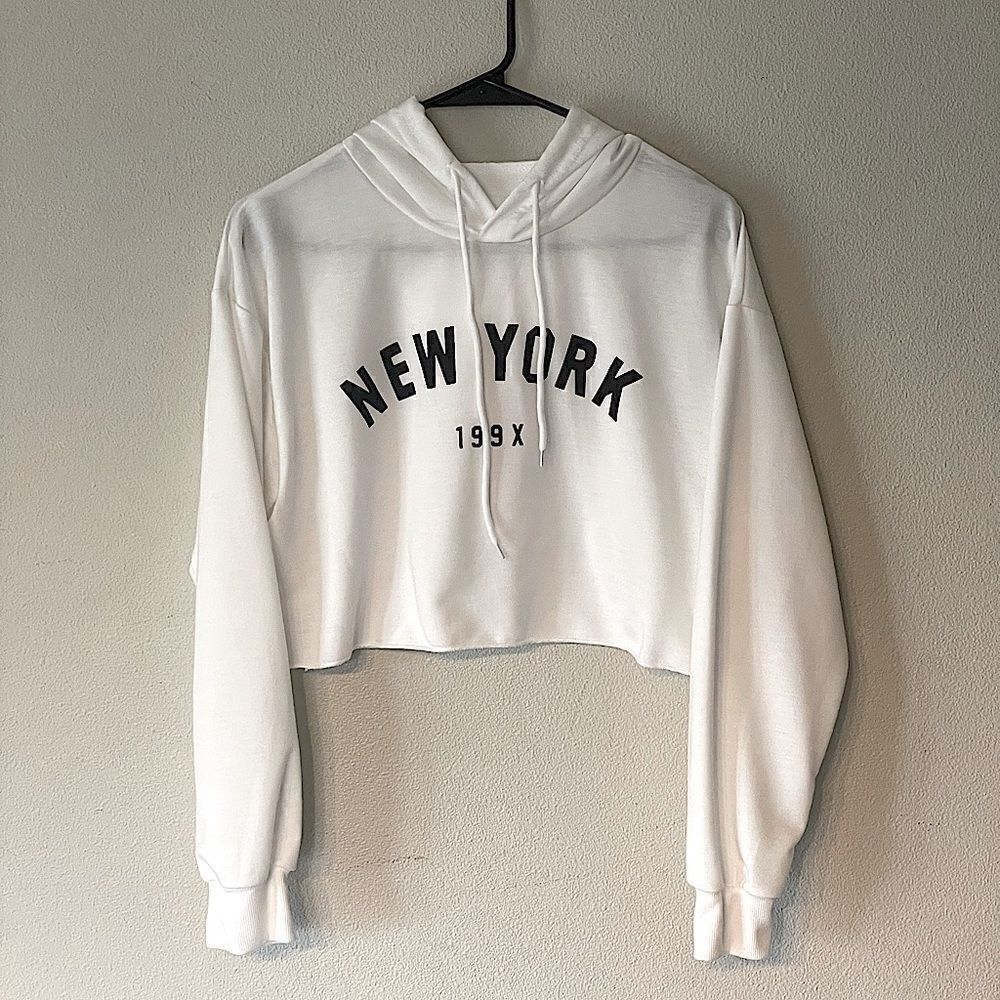 NEW! Never Worn or Washed. SHEIN Women’s Hooded Cropped Sweatshirt. Size Small.